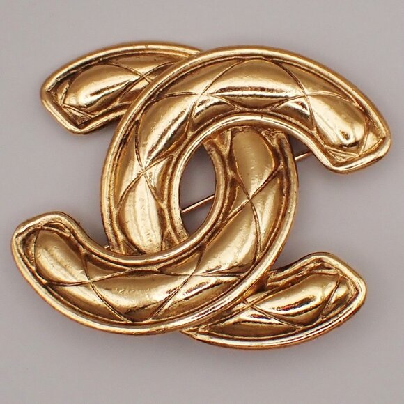 CHANEL CC Logo Matelasse Pin Brooch Gold GHW Accessory Vintage - Picture 1 of 6
